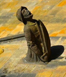 gargoyle-1192112_640