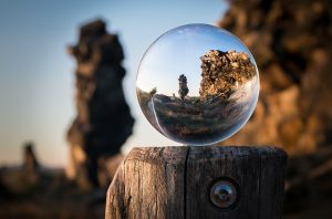 glass-ball-1746506_640